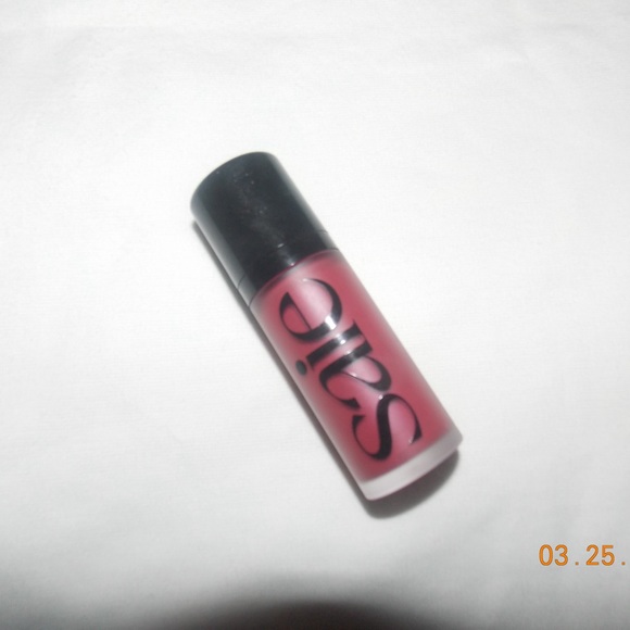 saie beauty dew blush - Picture 2 of 5
